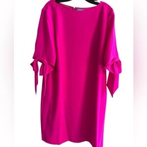 CeCe Vibrant Pink dress with darling Bows on the bottom of Sleeves. Sz 14.